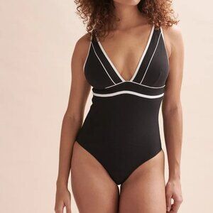 NWT SEA LEVEL ELITE Women's Black Plunge One-piece Swimsuit Size 6